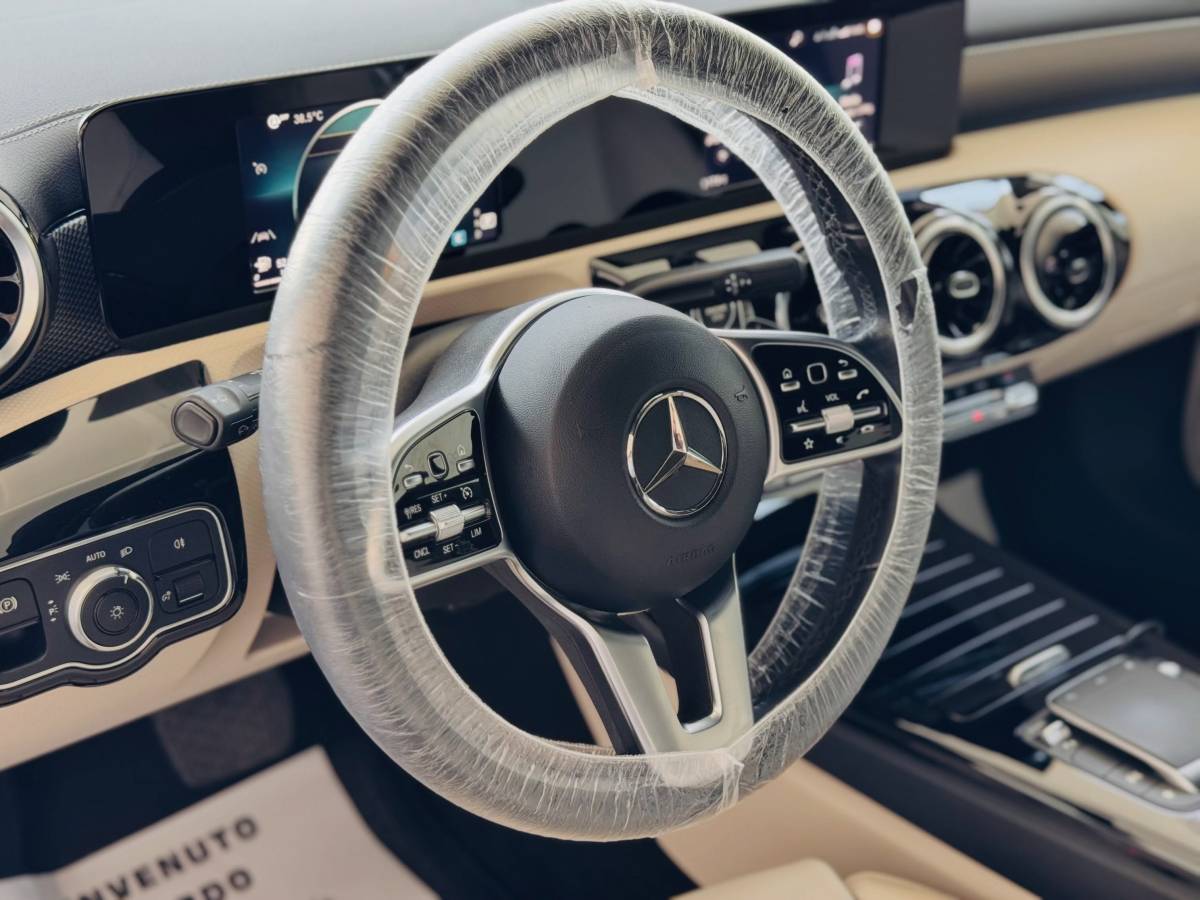 MERCEDES CLA COUPÈ 200 CDI